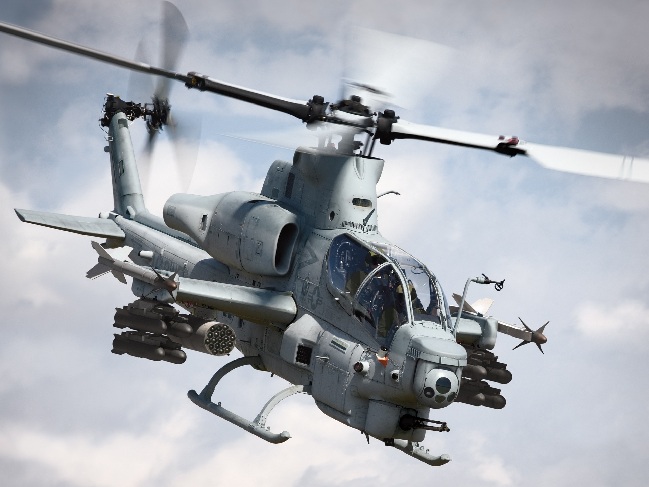 英雄末路ah1武装直升机被无人机取代
