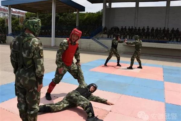 这个武警训练基地有个硬核"兵教员"!