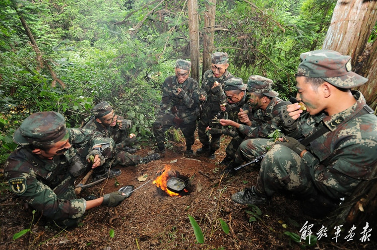 第二炮兵特种警卫训练什么样?