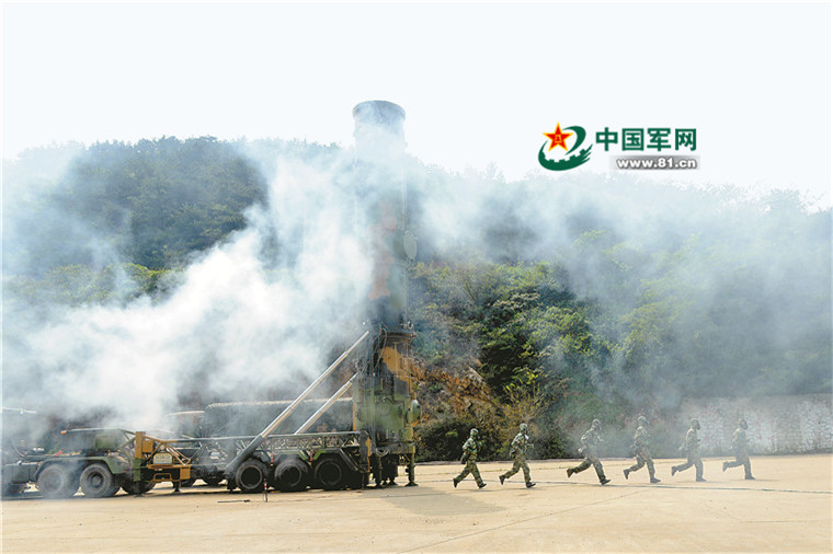 千里跨区机动 一路战火纷飞