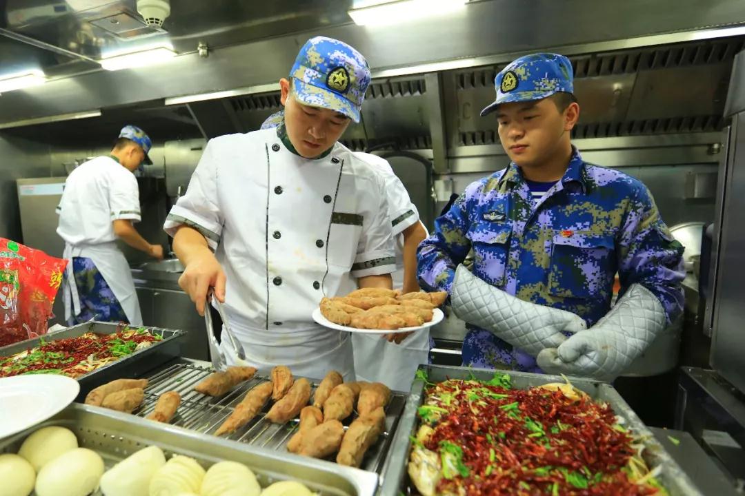 海军美味伙食篇潜艇兵的可口美餐是这样炼成的