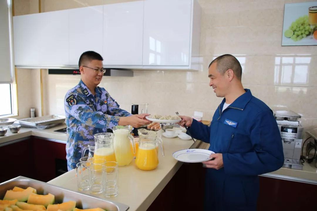 海军美味伙食篇舌尖上的空勤灶