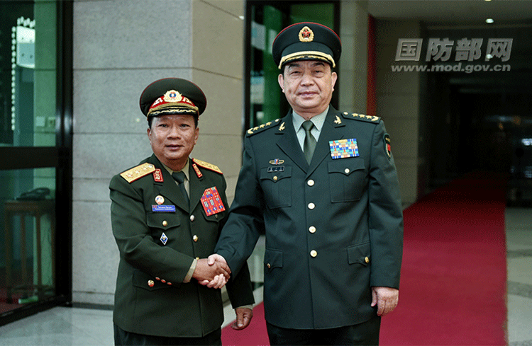 常万全与老挝国防部长举行会谈