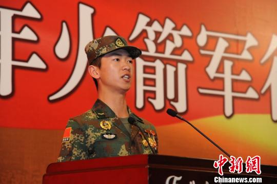 "火箭军征兵宣传大使,上等兵陈宇发出征兵倡议.冯根锁 摄