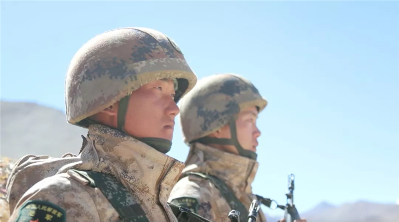 新型防寒服套装配发至高原边防部队 - 中国军网