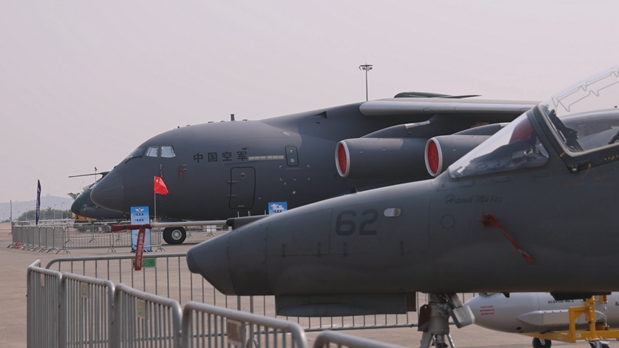  Y-20 flew to South Africa for the first time and appeared at the African Aerospace and Defense Exhibition