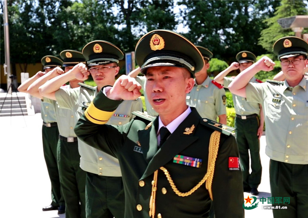 武警频道 暖心|某支队为转业复员干部举行集体退役仪式 来源: 中国军
