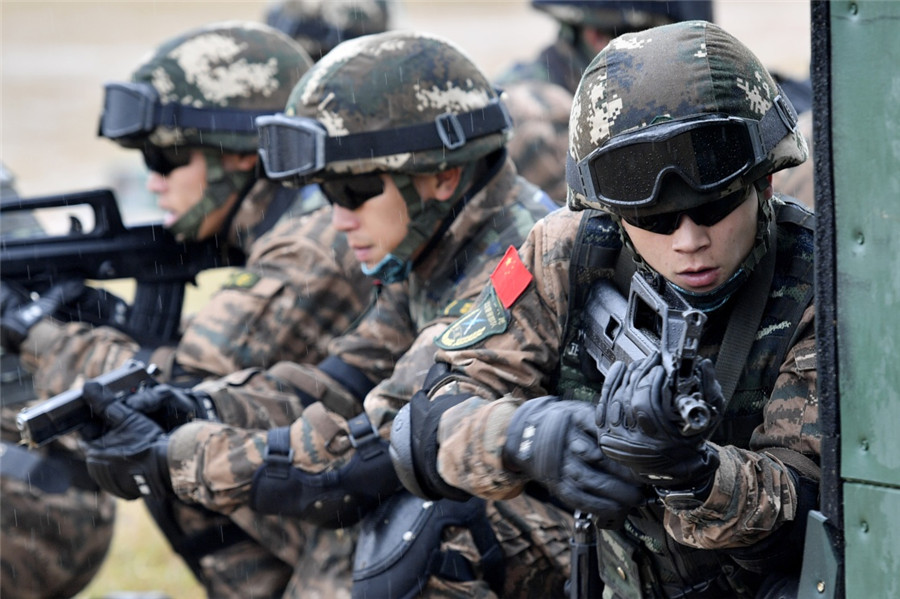 武警福建总队:特战训练砺精兵