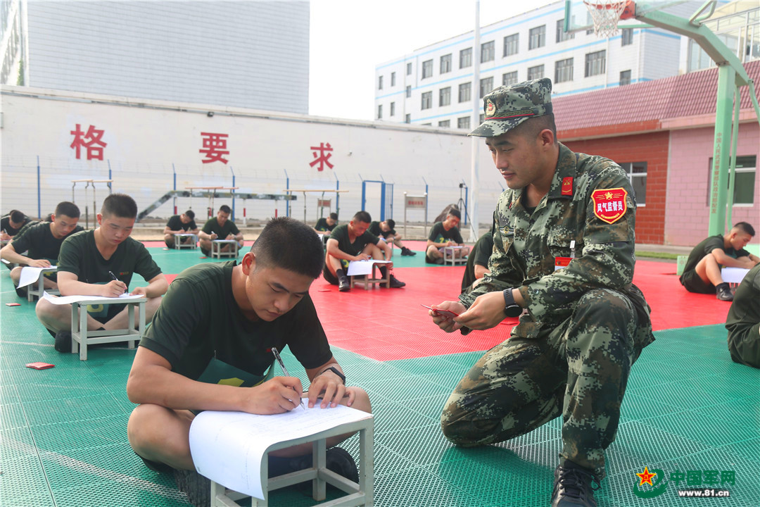 直击武警北海支队士官选拔考核现场!