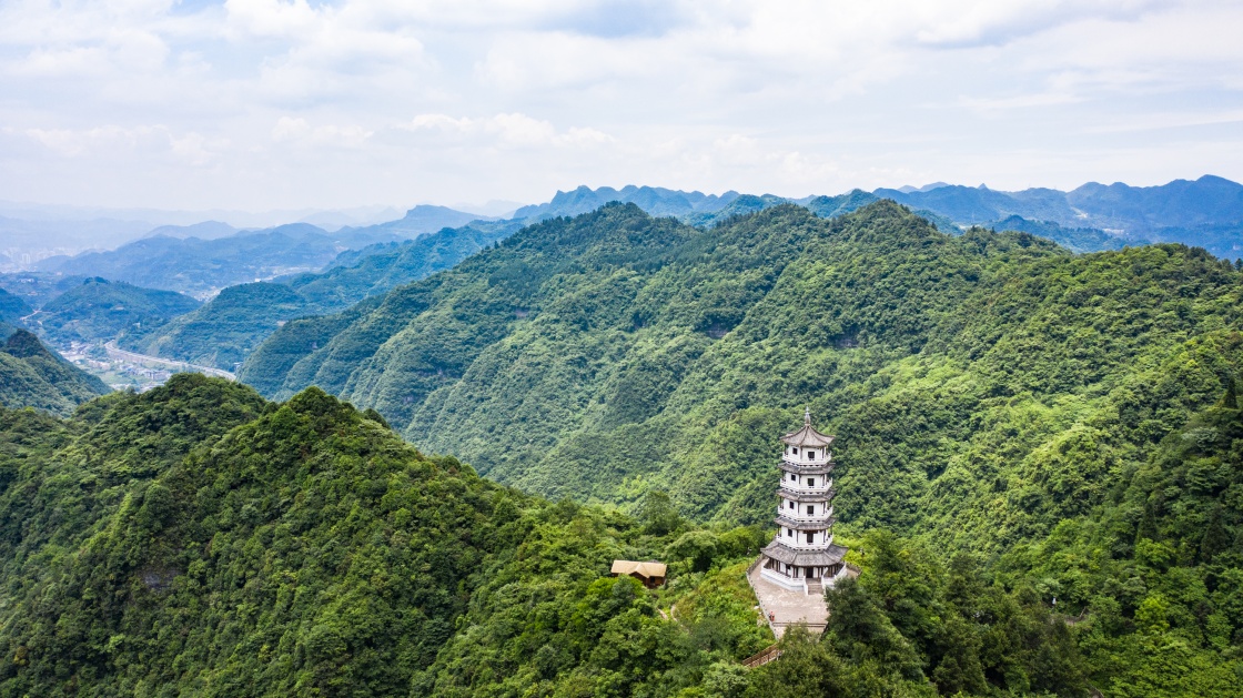 遵义市汇川区娄山关景区风貌(2020年6月5日摄,无人机照片).