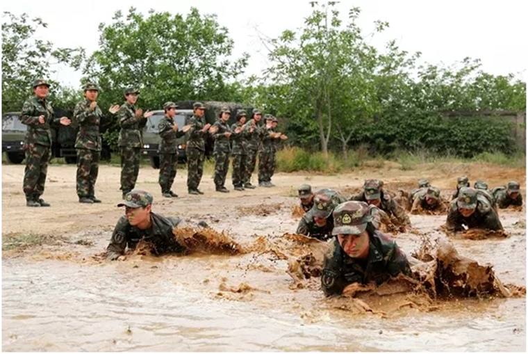 单兵队列训练教案下载_一年级队列队形教案_单兵队列训练教案doc