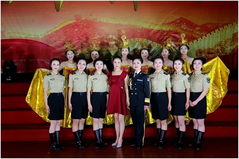 东风快递"硬核"女兵,绽放最美芳华