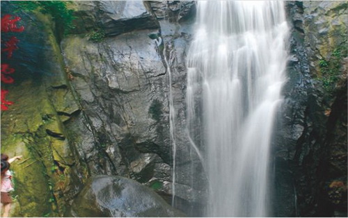 黑龙潭风景区