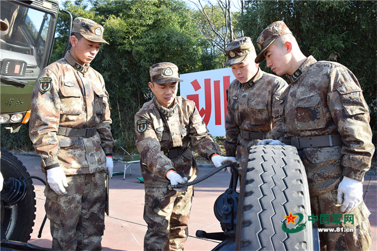 汽修兵蒋国辉:用我的青春努力换取铁骑驰骋疆场