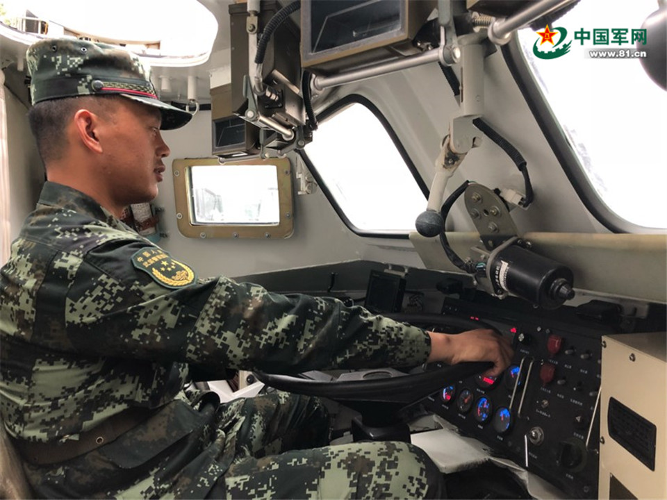 "万能"老班长是如何从零到满分样样精的? - 中国军网