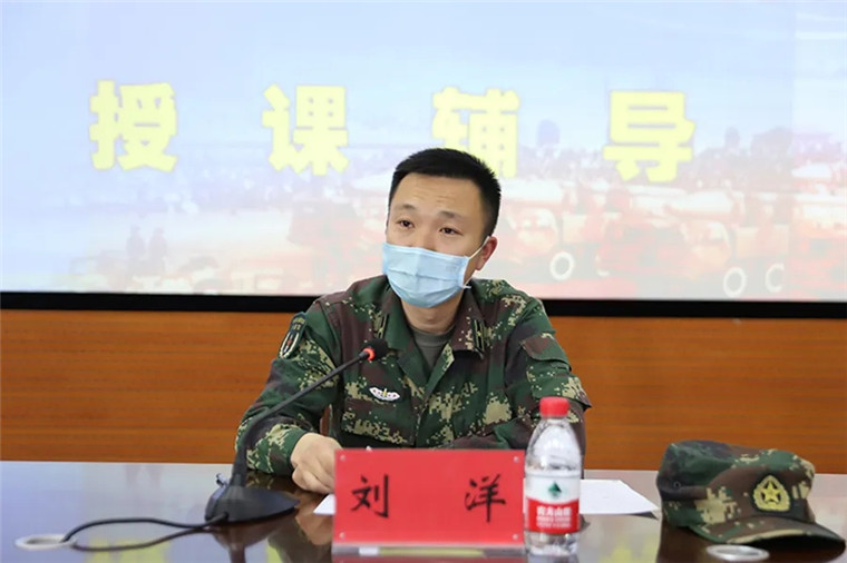 这场别开生面的四会政治教员练兵比武有内味