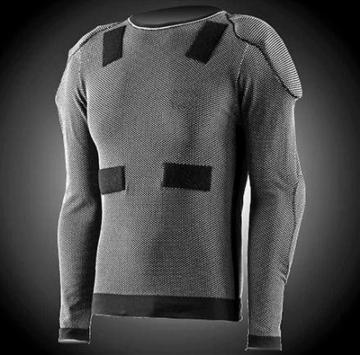 具有优异的缓冲能力,最高可抵挡约90%的冲击力,有"金丝软甲"之称