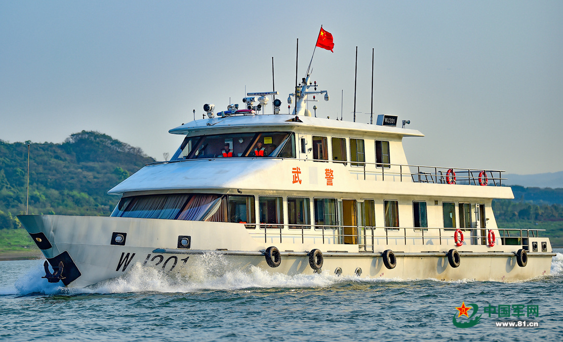 冲锋!武警重庆总队船艇支队官兵开展实战化训练