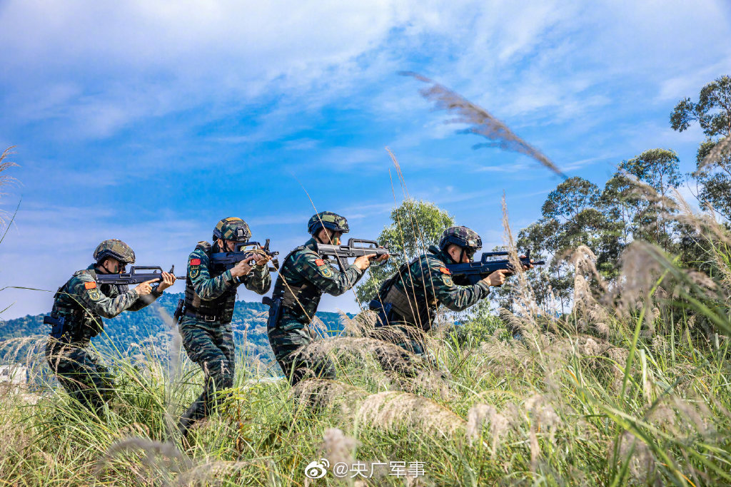 练兵备战,是中国军人的硬核青春 - 中国军网