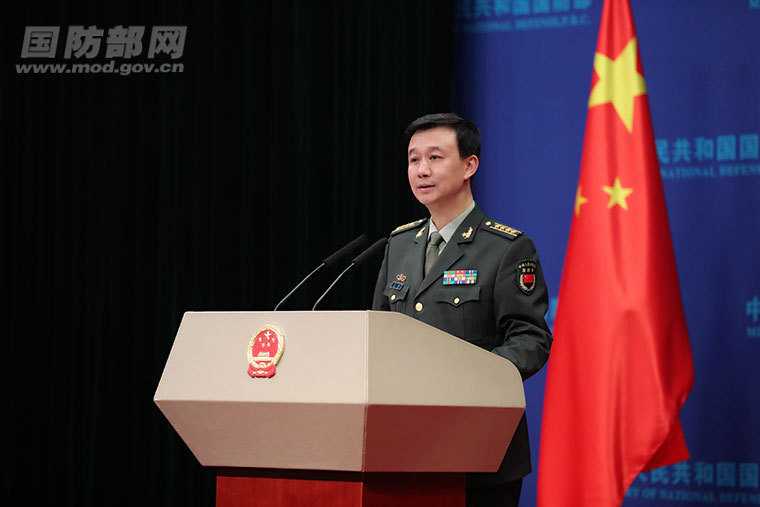 伟大祖国在阅兵盛典中焕发出胜利与自豪的荣光